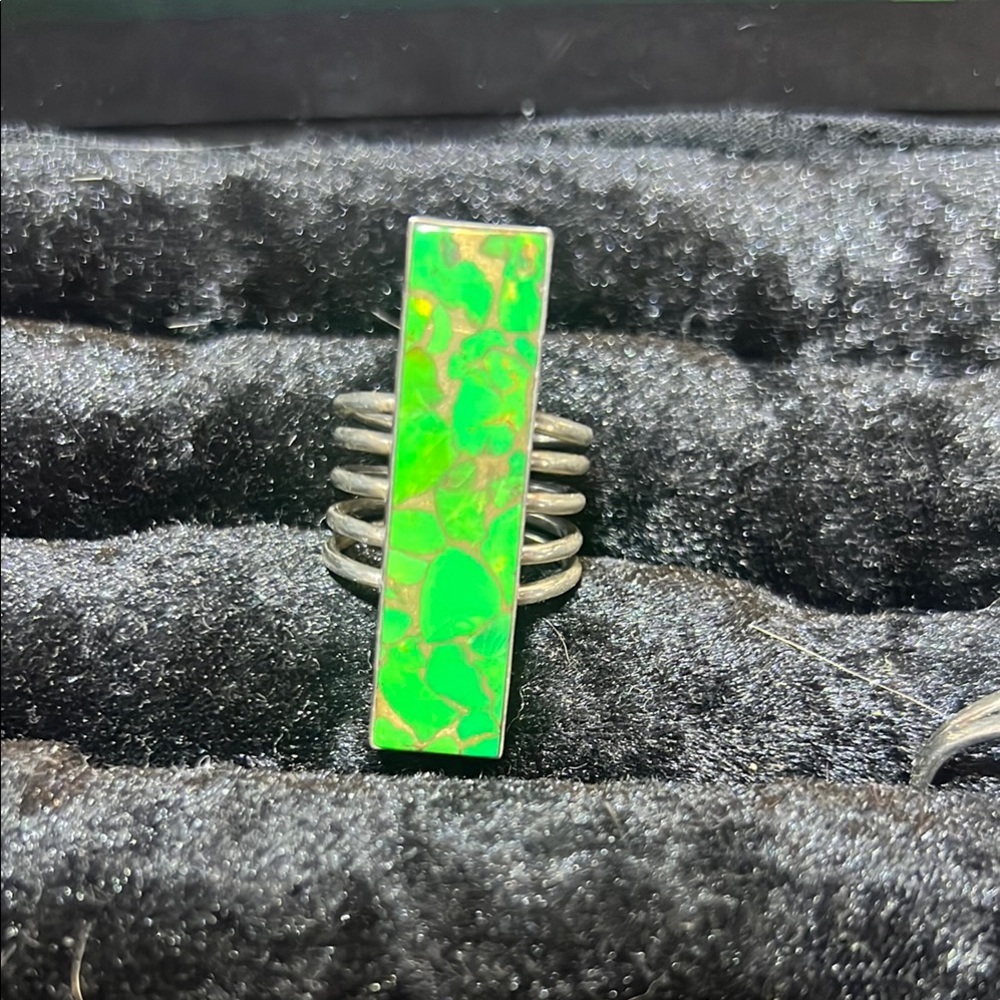 Elegant Green Turquoise Ring size 8